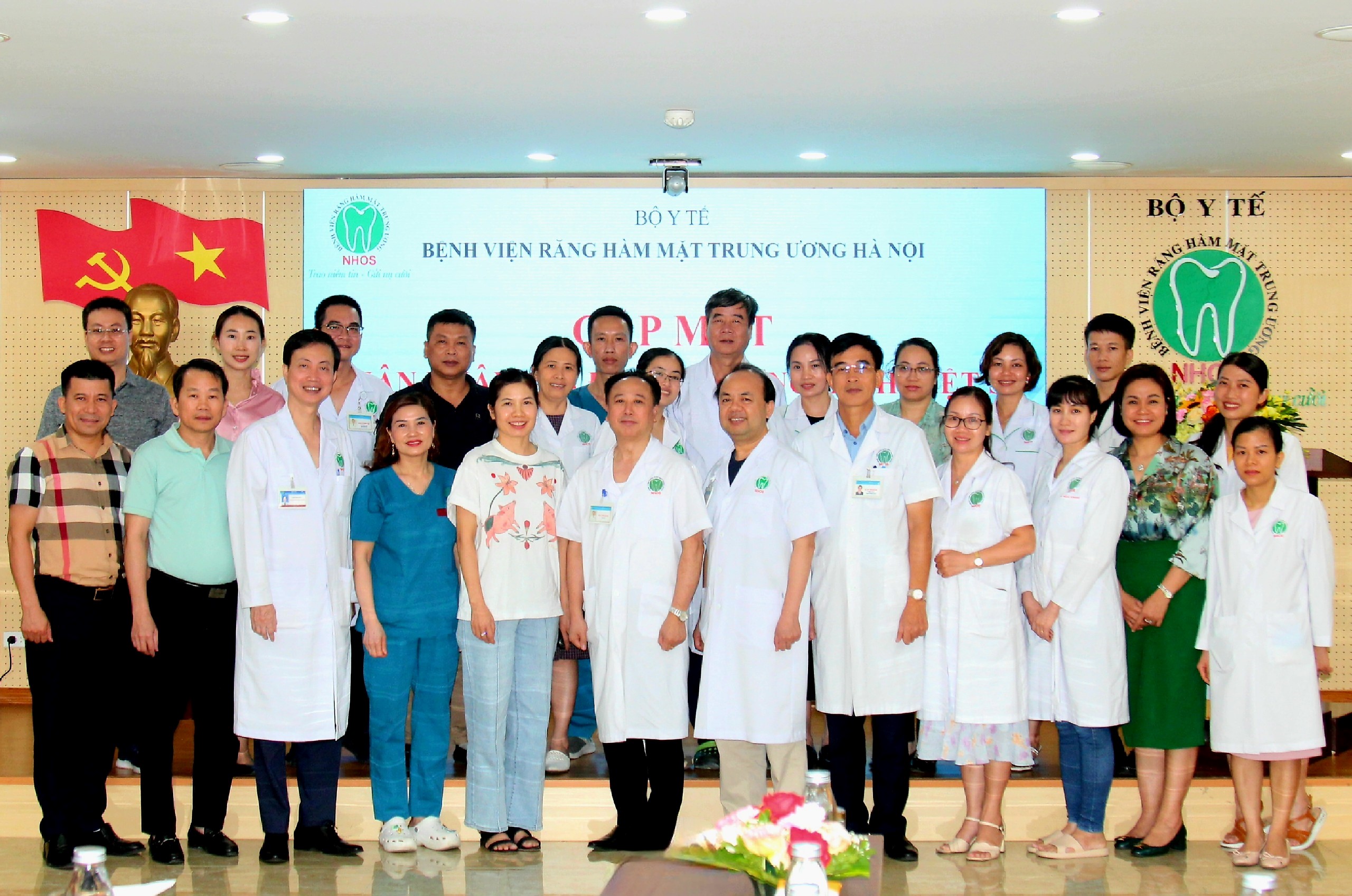 BỆNH VIỆN RĂNG HÀM MẶT TRUNG ƯƠNG HÀ NỘI TỔ CHỨC GẶP MẶT NHÂN DỊP KỶ NIỆM 76 NĂM NGÀY THƯƠNG BINH LIỆT SĨ 
